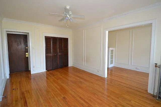 1211 Elmdale #B3 — Photo 10