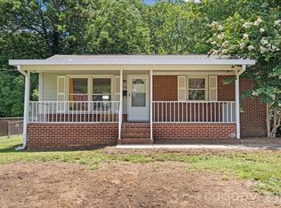 208 Tomberlin Rd, Mount Holly, NC 28120
