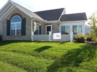 636 Handel Ln, Woodstock, IL 60098