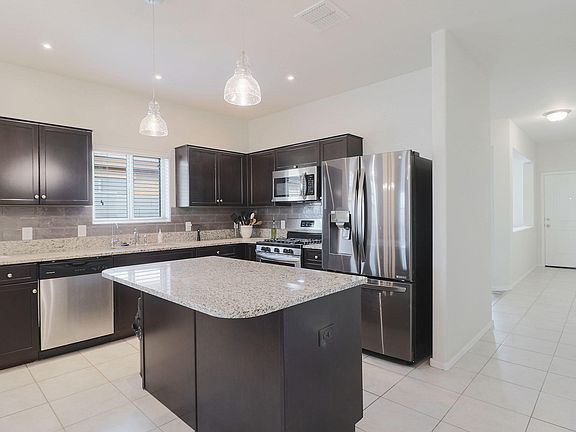 3rd image of 30429 W Catalina Dr