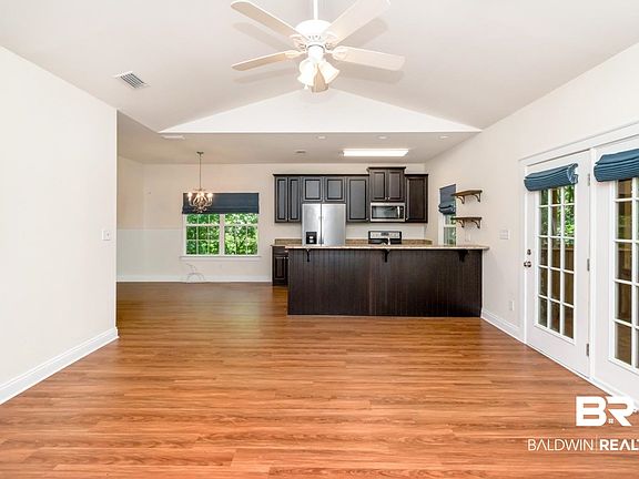5th image of 2910 Lynndell Dr