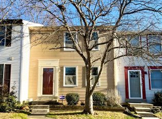 11165 Captains Walk Ct, Gaithersburg, MD 20878