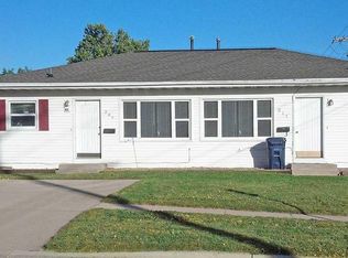 311 7th Ave, Hiawatha, IA 52233
