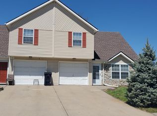 1040 SW Ephraim Dr, Grain Valley, MO 64029