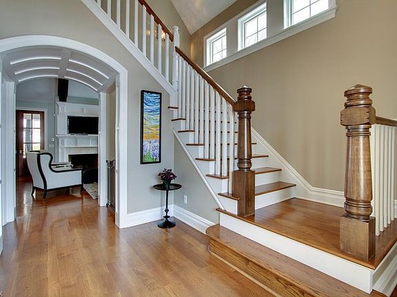 2nd image of 213 Provence Pt