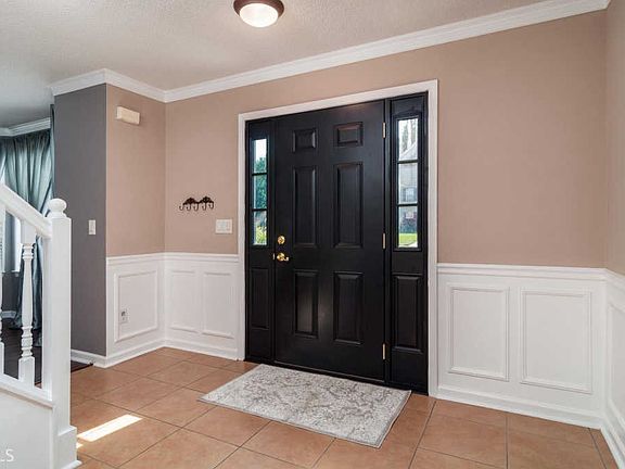 3rd image of 198 Penny Ln