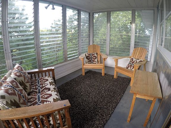 5th image of 2212 Altoona Ave