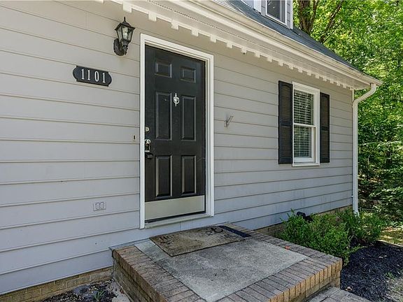 3rd image of 1101 Joseph Johnston Ct