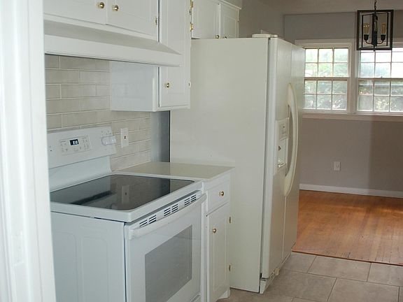5th image of 2724 Kent Dr