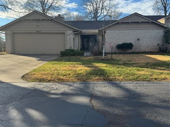 1549 Pecan Pl, Bartlesville, OK 74003