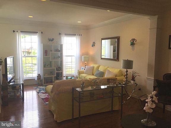 4th image of 216 Baxter Dr