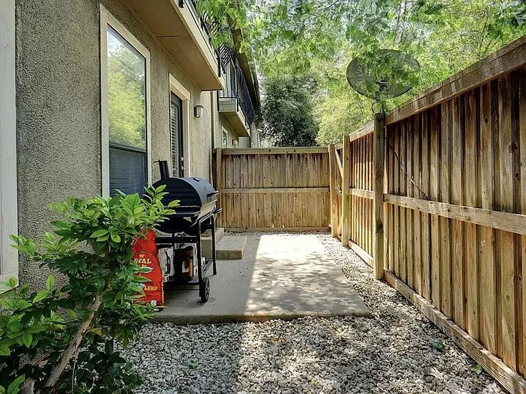 5806 Birchbrook Dr #101 — Photo 19