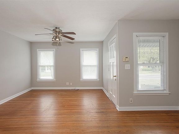 2nd image of 5025 Roanoke St