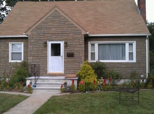38 2nd St, Pequannock, NJ 07440