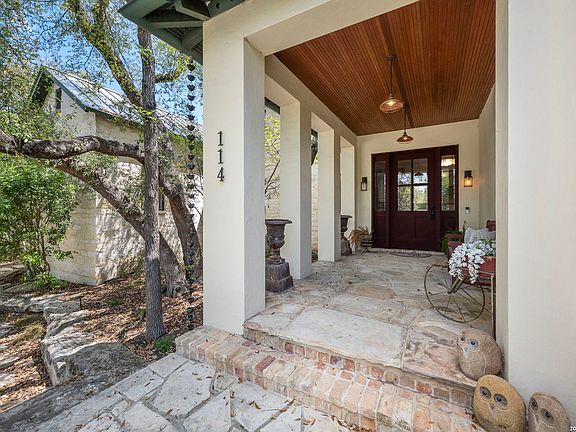 3rd image of 114 Turnberry Way
