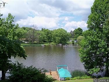 3rd image of 32272 Wooddale Dr