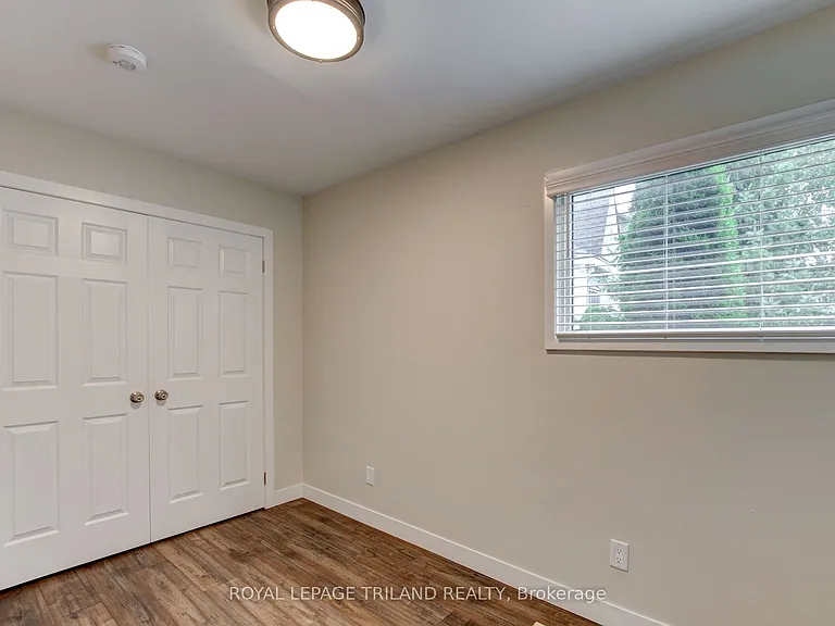 210 Emery St E — Photo 9