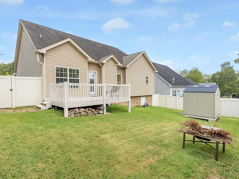 8671 Blanche Rd — Photo 35