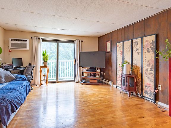 2nd image of 88F Constitution Drive