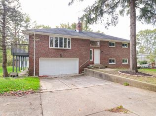 8413 Akins Rd, North Royalton, OH 44133