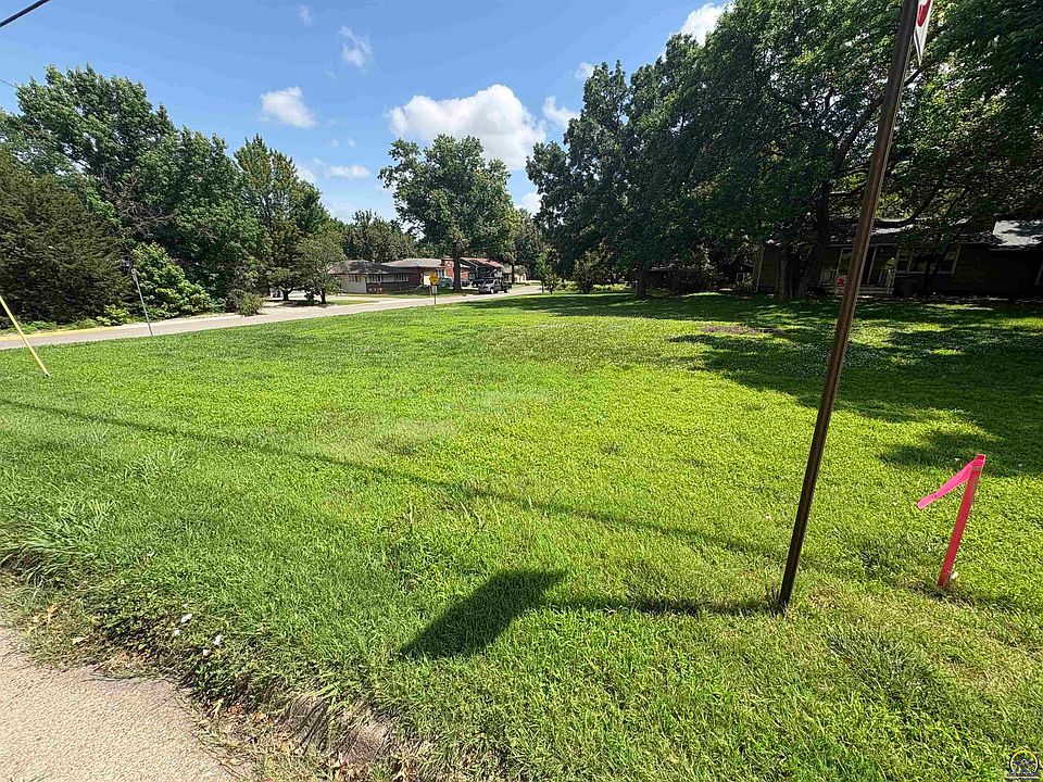 1st image of 1761 Trowman Way