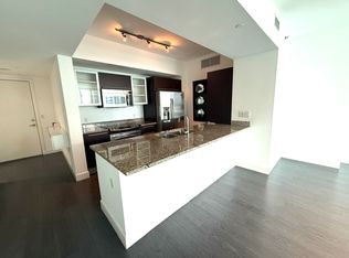 951 Brickell Ave APT 2710, Miami, FL 33131