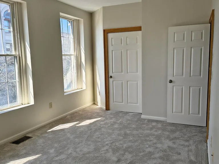 53-55 Congress St #53W — Photo 6
