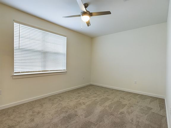 4th image of 2520 New Port Royal Rd #7-102
