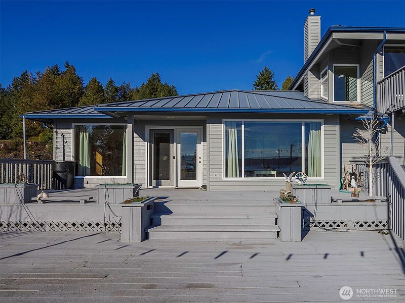 4th image of 81 Seamount Drive