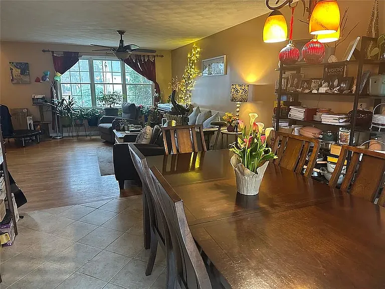 252 Gentian Ave #1 — Photo 8