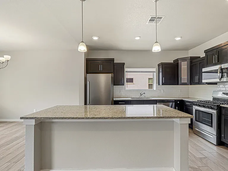 14740 Mike A Mendoza Ave — Photo 15