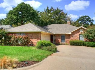 2708 Citadel Dr, Arlington, TX 76012