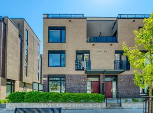 4030 Parkside Village Dr #1, Mississauga, ON L5B 0K2