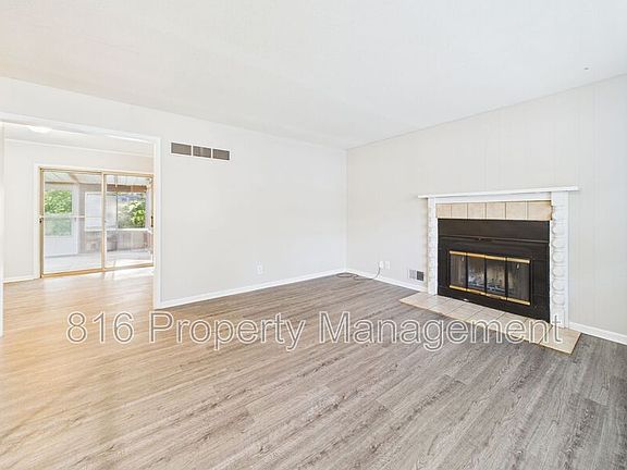 4th image of 13408 Lowell Ave