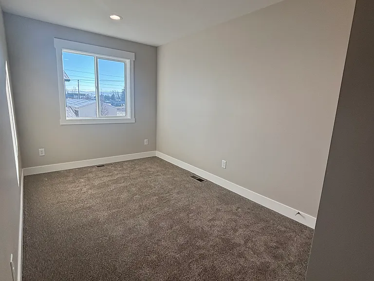 2400 Virlow St — Photo 14