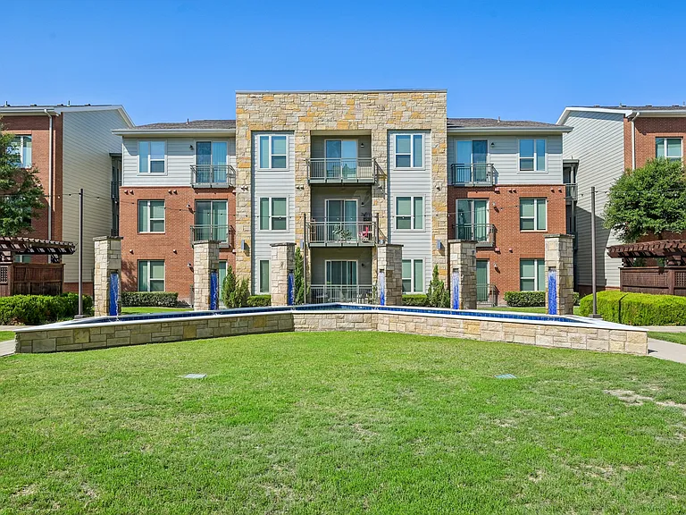 Gateway Pines — Photo 40