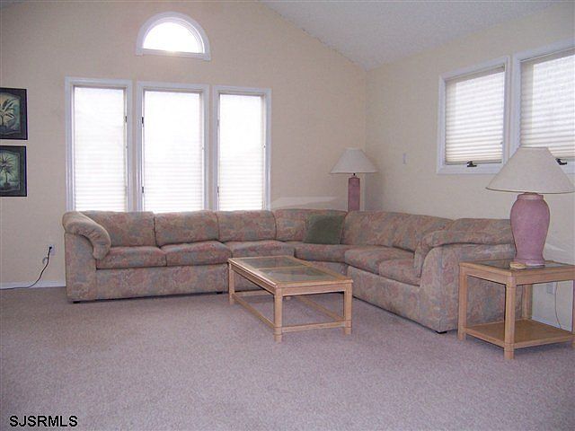 1st image of 4712 Asbury Ave