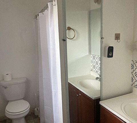 3rd image of 118 B St