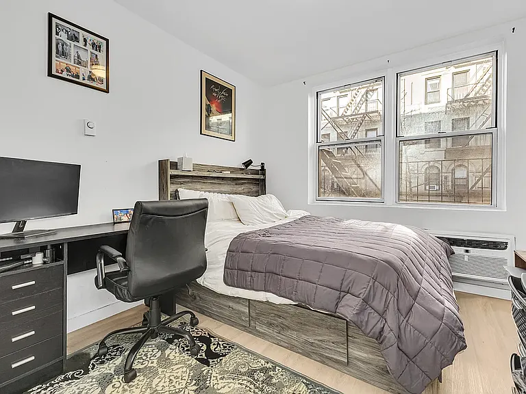 228 E 25th St #10 — Photo 1