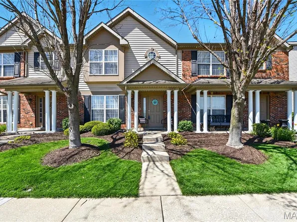 1105 Ridgeway Dr, Lake Saint Louis, MO 63367
