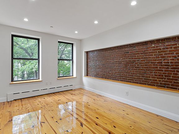 4th image of 421 W 146th St #4