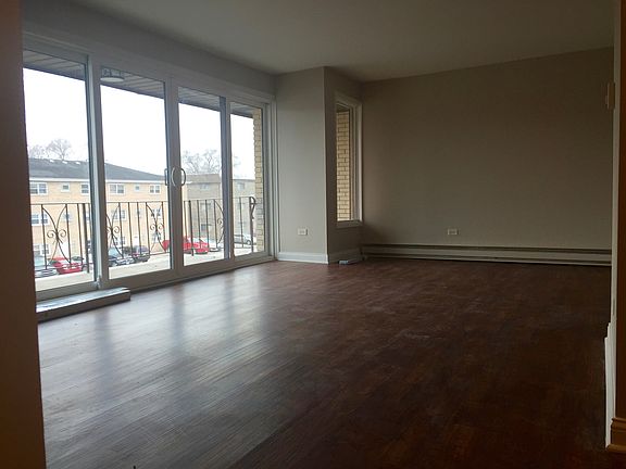 3rd image of 11830 S Komensky Ave APT 3A