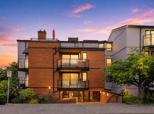 1340 Duchess Ave #206, West Vancouver, BC V7T 1H6
