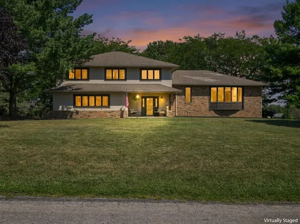 2262 Holland Rd, Marion, OH 43302