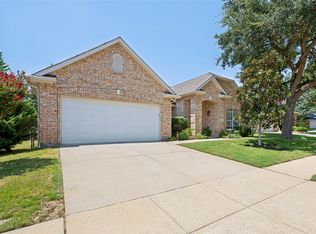 415 Patricia Ln, Highland Village, TX 75077