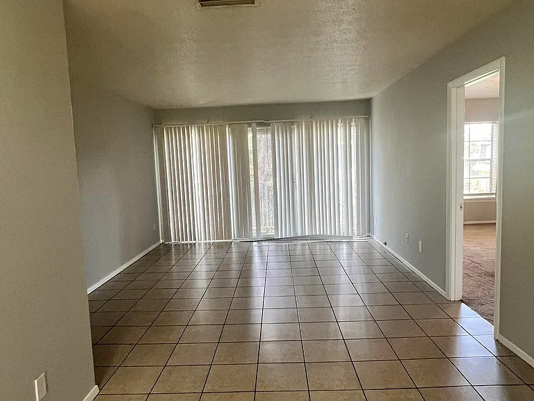 2020 Continental Ave #225 — Photo 5