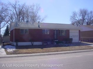 326 Rosewood Dr, Fountain, CO 80817