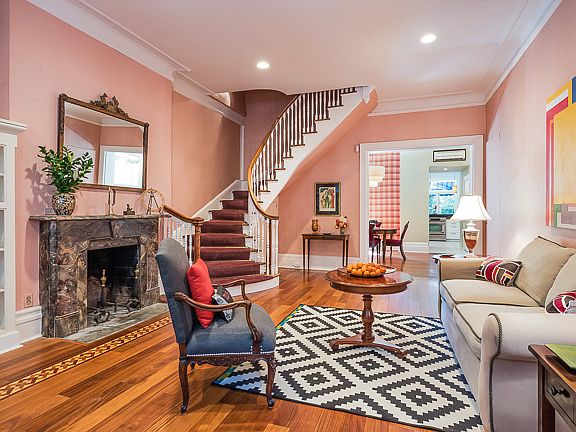 3rd image of 14 Montgomery Pl #2