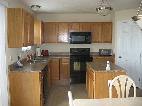 2nd image of 2330 Copley Ave