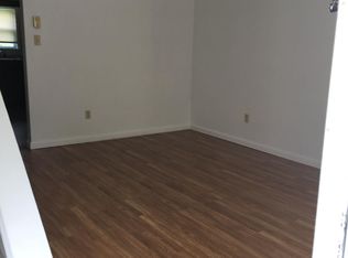 206 Parks Rd APT 4, Mc Donald, PA 15057